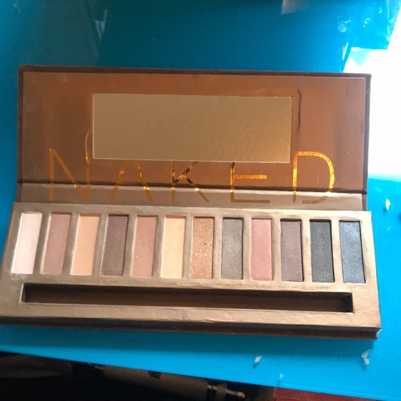 Urban Decay Naked Palette - Picture 2 of 2